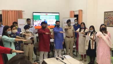 Photo of परिवार, समाज और देश की उन्नति के लिए बेटियों को स्वस्थ रहकर आगे बढ़ना अनिवार्य है- मनोज तिवारी