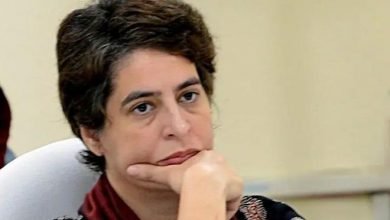 Photo of रेल मंत्रालय का बयान स्तब्ध कर देने वाला- प्रियंका गांधी