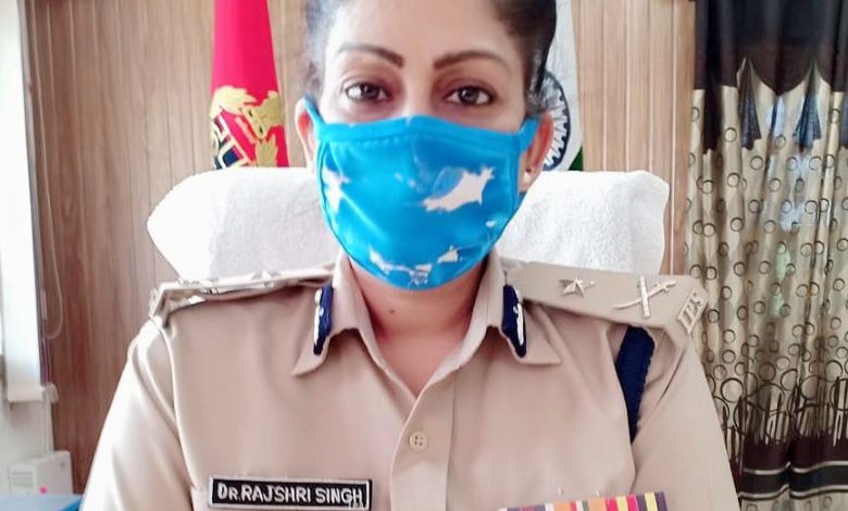 Photo of आज हॉटलाइन स्पेशल स्टोरी में -महिला  पुलिस अधिकारी डॉ.राजश्री सिंह