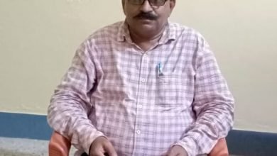 Photo of आवश्यक हो तभी घर के बाहर निकलें बुजुर्ग