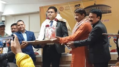 Photo of हिसुआ के डॉ. अविनाश सातवें अटल अवार्ड से हुए सम्मानित