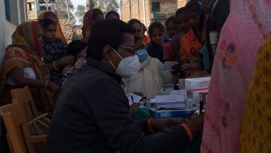 Photo of बांका के मलिन बस्तियों में कैंप लगाकर लोगों की हो रही जांच और इलाज
