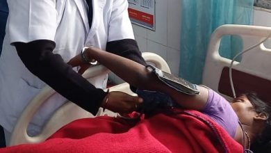 Photo of ठण्ड और शीतलहर में पुराने रोगी रहें सावधान