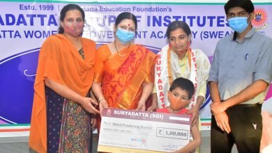 Photo of पत्रकार पांडुरंग रायकर के बच्चों की शिक्षा की जिम्मेवारी लेगा सूर्यदत्ता एज्युकेशन फाउंडेशन : सुषमा चोरडिया