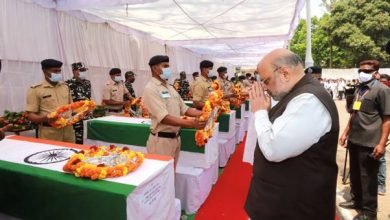Photo of केन्द्रीय गृह मंत्री श्री अमित शाह ने छत्तीसगढ़ में नक्सलियों का सामना करते वक्त शहीद हुए बहादुर सुरक्षाकर्मियों को जगदलपुर में श्रद्धांजलि अर्पित की
