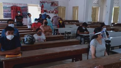 Photo of युवाओं में संक्रमण नहीं फैले, जिला स्कूल में हुआ टीकाकरण