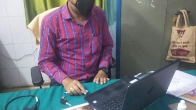 Photo of गांव-गांव भ्रमण कर लोगों को कोरोना टीकाकरण के लिए प्रेरित कर रहे हैं अरुण कुमार
