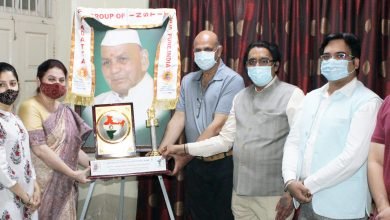 Photo of महावीर जयंती के अवसर पर सूर्यदत्ता ग्रुप ऑफ़ इंस्टीट्यूट की ओर से मोहन धारिया को मरणोपरांत ‘अहिंसारत्न विश्व पुरस्कार -२०२१’ से सम्मानित किया गया