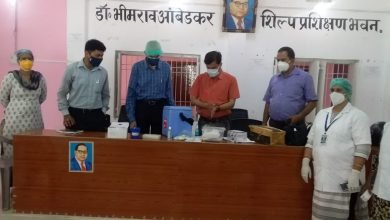 Photo of भागलपुर जिला प्रतिरक्षण पदाधिकारी ने खरीक टीकाकरण केंद्र का किया निरीक्षण