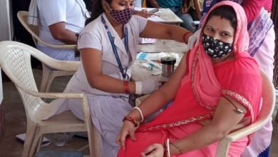 Photo of विशेष अभियान में कोरोना का टीका लेने के लिए उमड़ी भीड़