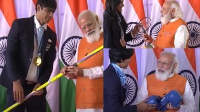 Photo of प्रधानमंत्री ने नागरिकों से स्मृति चिन्हों की नीलामी में भाग लेने का आह्वान किया