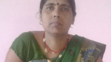 Photo of लोगों को कोविड-19 से बचाने को लेकर घर-घर दस्तक दे रही हैं आशा कार्यकर्ता
