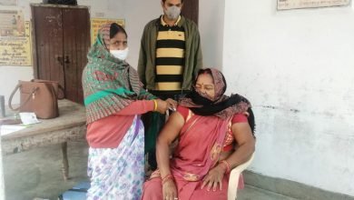 Photo of वैक्सीनेशन महाअभियान: विशेष कोविड वैक्सीनेशन शिविर आयोजित कर लोगों को दी गई वैक्सीन