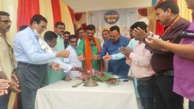 Photo of आजादी महोत्सव: स्वास्थ्य मेला आयोजित कर लोगों को दी गई स्वास्थ्य संबंधित आवश्यक जानकारी 