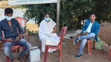 Photo of चुनौतियों के बावजूद अपने कर्तव्य पथ पर अनवरत सेवा दे रही एएनएम कुमारी अंजना