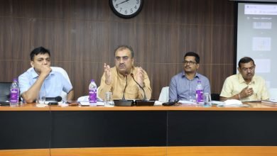 Photo of अस्पतालों में चिकित्सक अधिक मरीजों की जांच कर सके इसके लिए और अधिक सुविधा हो : मंगल पाण्डेय