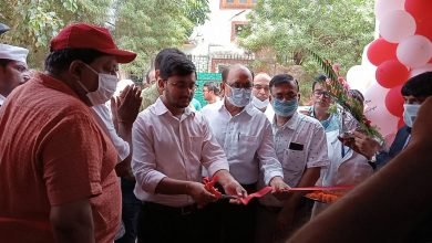 Photo of जिलाधिकारी ने रक्तदान कर किया मेगा शिविर का किया आगाज