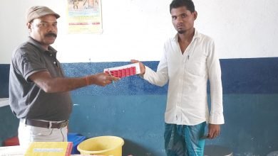 Photo of जांच के साथ टीबी के प्रति लोगों को जागरूक भी कर रहे शंभूकांत झा