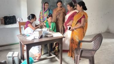 Photo of कोविड टीकाकरण महाअभियान • जिले में विशेष शिविर का आयोजन कर योग्य लाभार्थियों को लगाया गया टीका 