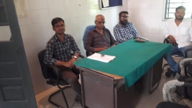 Photo of सिंथेटिक पायराथायराइड के छिड़काव को लेकर छिड़काव कर्मियों को दी गई ट्रेनिंग