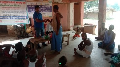 Photo of गोराडीह के माछीपुर में लगाया गया टीबी जाँच शिविर, लोगों को टीबी से बचाव की दी गई जानकारी