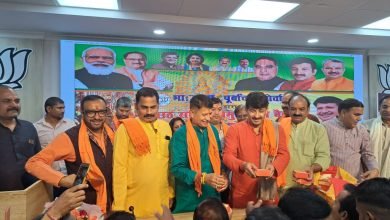 Photo of पूर्वांचलवासियों का अपमान करती रही है केजरीवाल सरकार-मनोज तिवारी