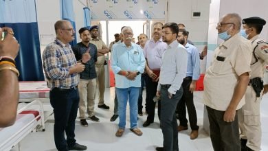 Photo of सदर अस्पताल में वृद्ध दिवस पर बुजुर्ग मरीजों की हुई जांच,दी गई चिकित्सकीय सलाह