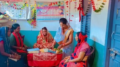Photo of आंगनबाड़ी केंद्रों पर उत्सवी माहौल में मना गोदभराई उत्सव, उचित पोषण की दी गई जानकारी