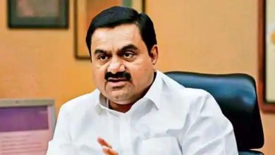 Photo of हिंडनबर्ग रिपोर्ट विवाद के बीच अडाणी ग्रुप की वापसी
