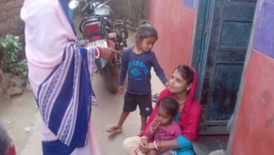 Photo of सघन दंपत्ति संपर्क पखवाड़ा- परिवार नियोजन अपनाने से होने वाले फायदे की जानकारी दी जा रही है