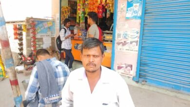 Photo of लोगों को फाइलेरिया से बचाव के लिए साफ- सफाई और योगाभ्यास के लिए प्रेरित कर रहे हैं पीएसजी मेंबर हरे राम कुमार