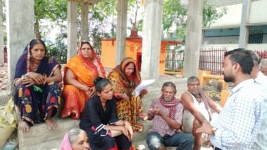 Photo of सदर प्रखंड के आवास बोर्ड में फाइलेरिया रोगियों के बीच एमएमडीपी किट वितरित