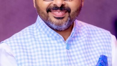 Photo of राहुल गांधी की कुंठित मन:स्थिति और दंभी मनोदशा से परेशान ना केवल देशभक्त बल्कि स्वयं कॉंग्रेसी ..