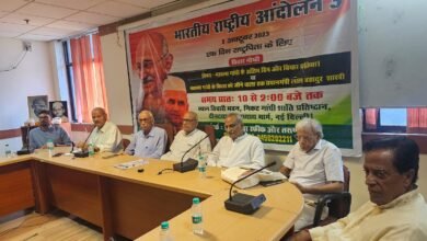 Photo of महात्मा गांधी की जयंती पर संगठित हुए युवा और बुजुर्गों ने लिया 7 लाख गांव की आजादी का संकल्प