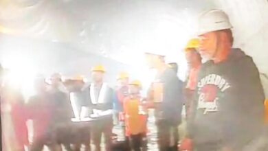Photo of Uttarkashi Tunnel Collapse: श्रमिकों की पहली तस्वीर आई सामने, सभी सुरक्षित