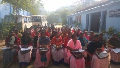 Photo of राष्ट्रीय मलेरिया उन्मूलन कार्यक्रम- गुणवत्तापूर्ण संचालन को आशा कार्यकर्ता को दिया जा रहा प्रशिक्षण 