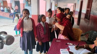 Photo of दवा खाने से उल्टी और चक्कर आने का लोगों ने जाना राज, दवा सेवन के प्रति दिखाया उत्साह