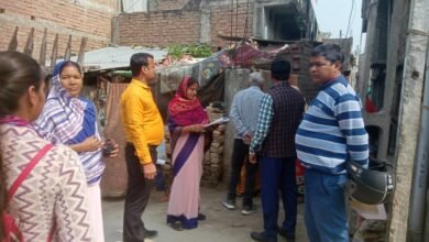 Photo of पेशेंट सपोर्ट ग्रुप और पेशेंट प्लेटफार्म से जुड़े फाइलेरिया के मरीज एमडीए अभियान के दौरान लोगों को फाइलेरिया कि दवा खिलाने में कर रहे हैं सहयोग