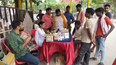 Photo of मुंगेर नगर निगम और स्वास्थ्य विभाग के तहत संयुक्त रूप से शहर में दो स्थानों पर चल रहा है मिनी हेल्थ कैंप