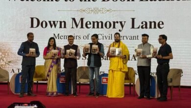 Photo of आर भारत चैनल मुख्यालय में “Down Memory Lane, Memoirs of a Civil Servant” पुस्तक का विमोचन